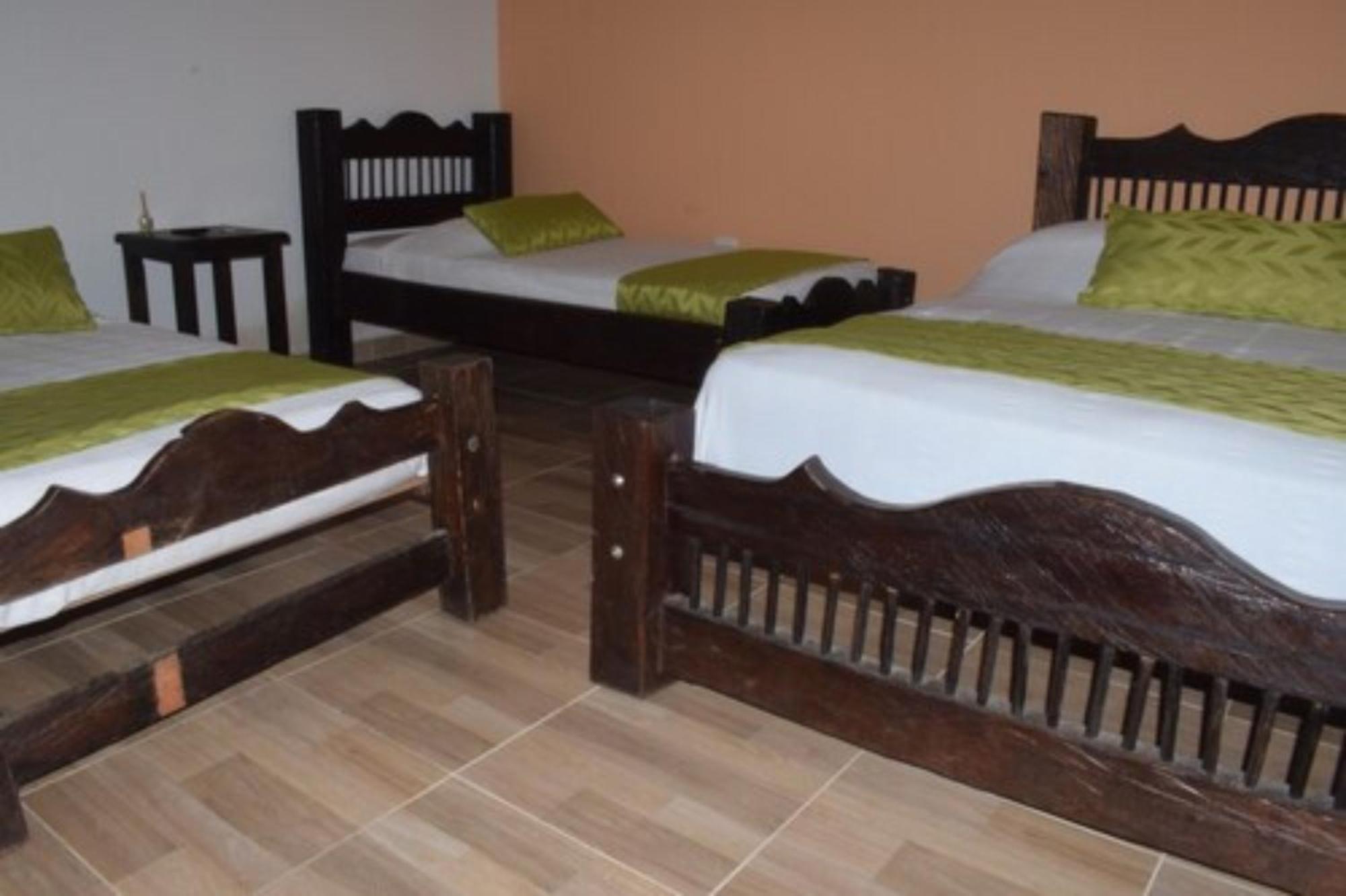 Parque De Arrieros 3* Montenegro